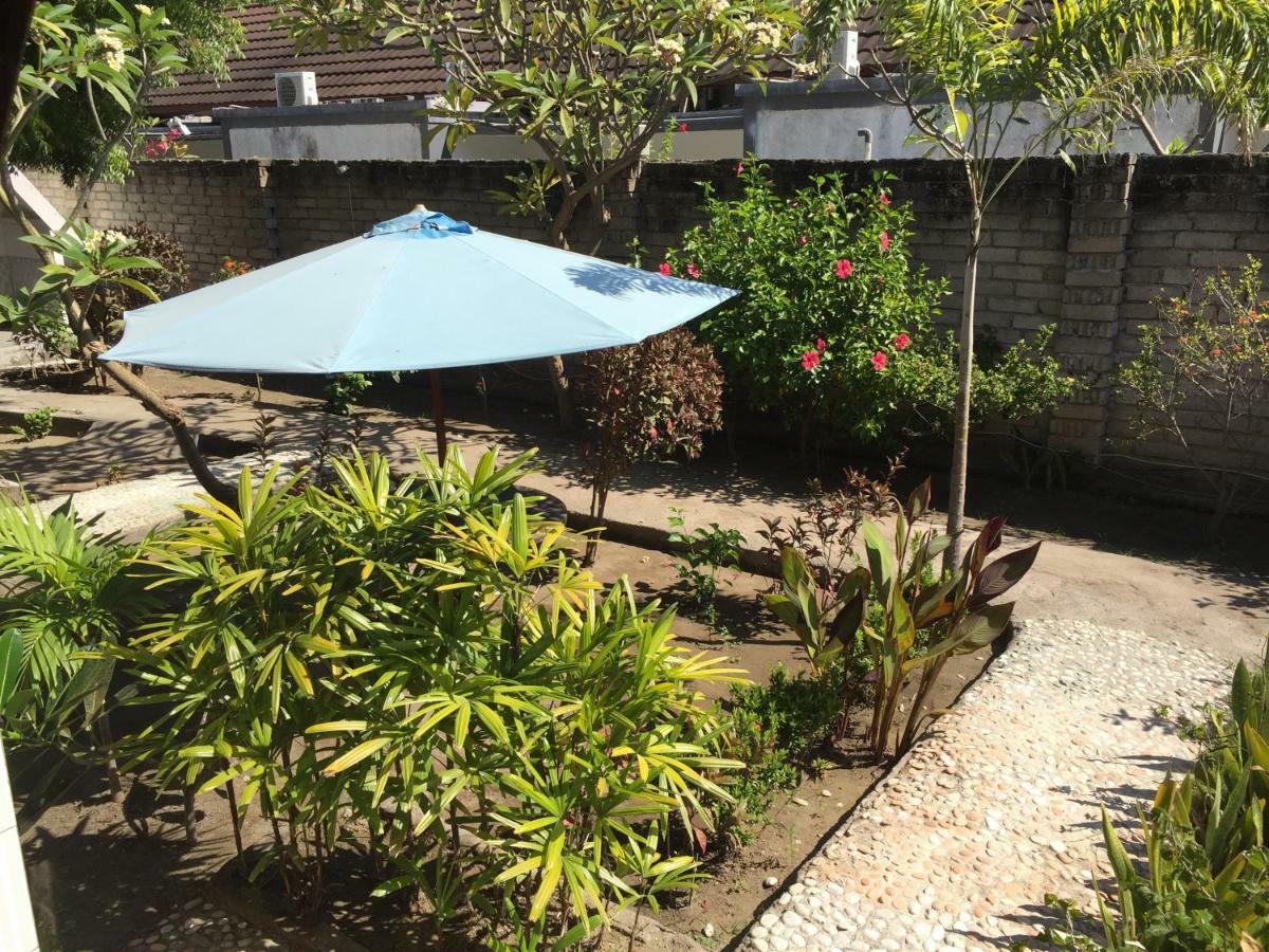 Brother Bungalow Gili Trawangan Exterior photo